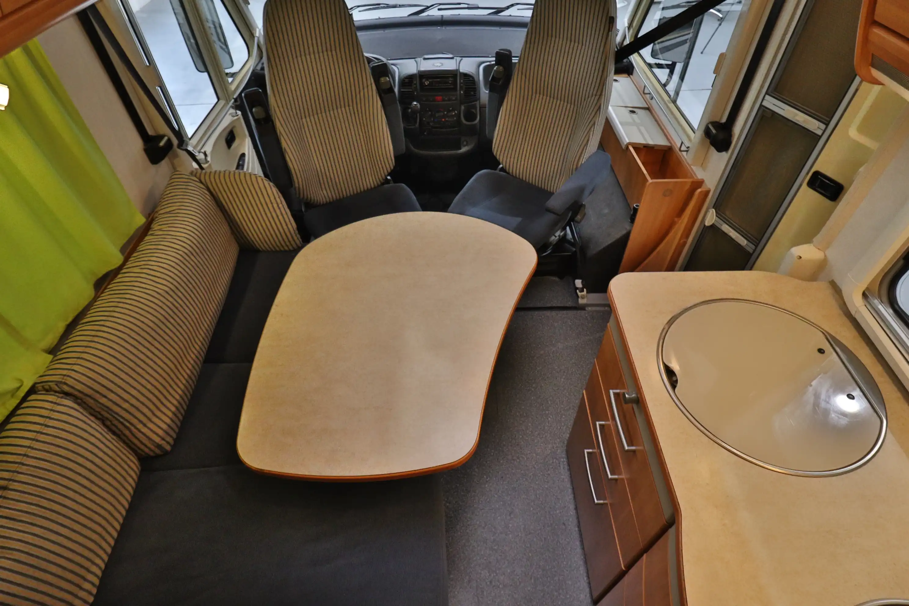 HYMER-ERIBA B 524